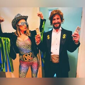 Cultivated Macho Man Randy Savage Costume. So fun for the 80’s obsessed!